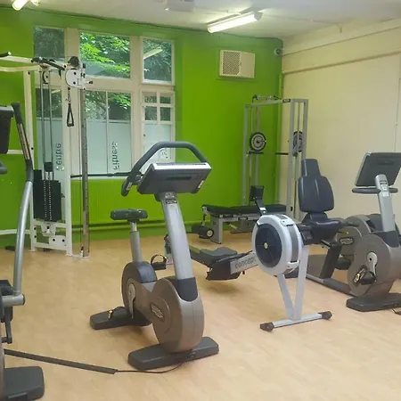Oxley Hall-campus Otel 3*